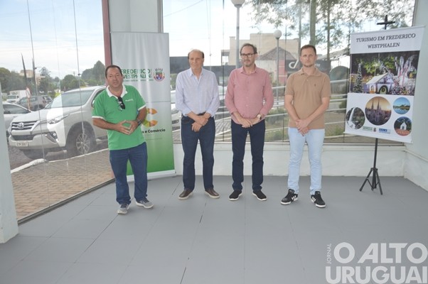 Fundectur recebe oficialmente estrutura para centro turístico