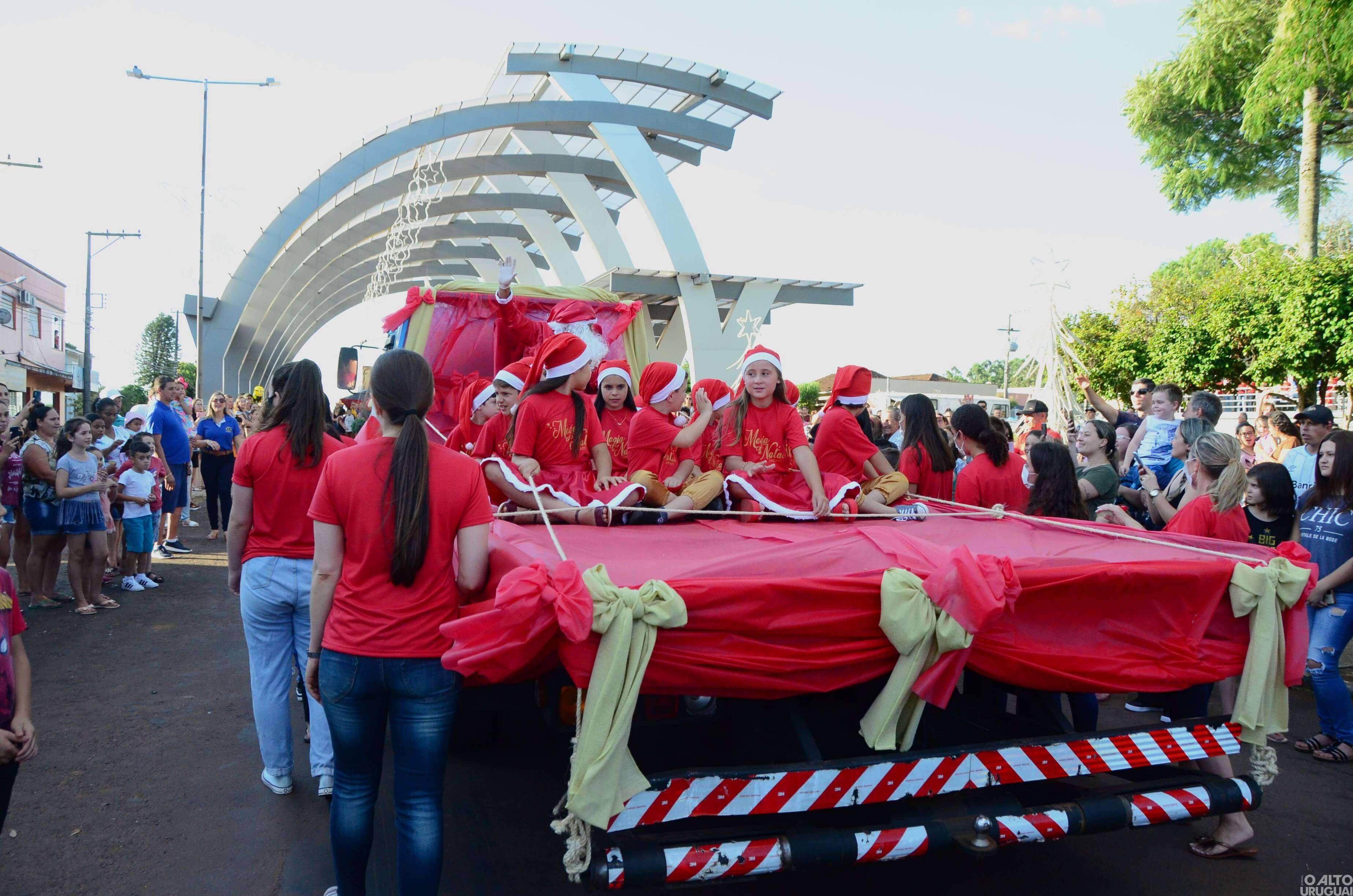Chegada do Papai Noel marca o início da programação de Natal em Seberi