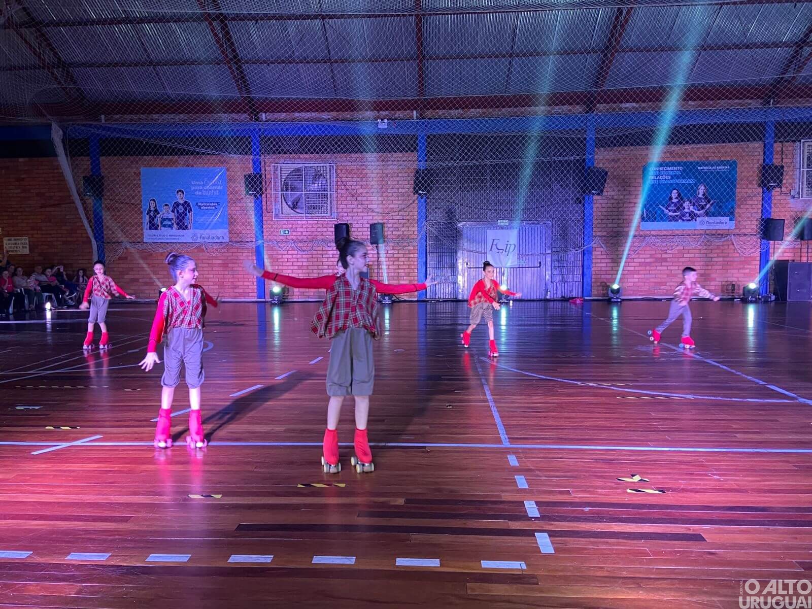 Escola Flip de Patinação Artística promove 2º Flip Show