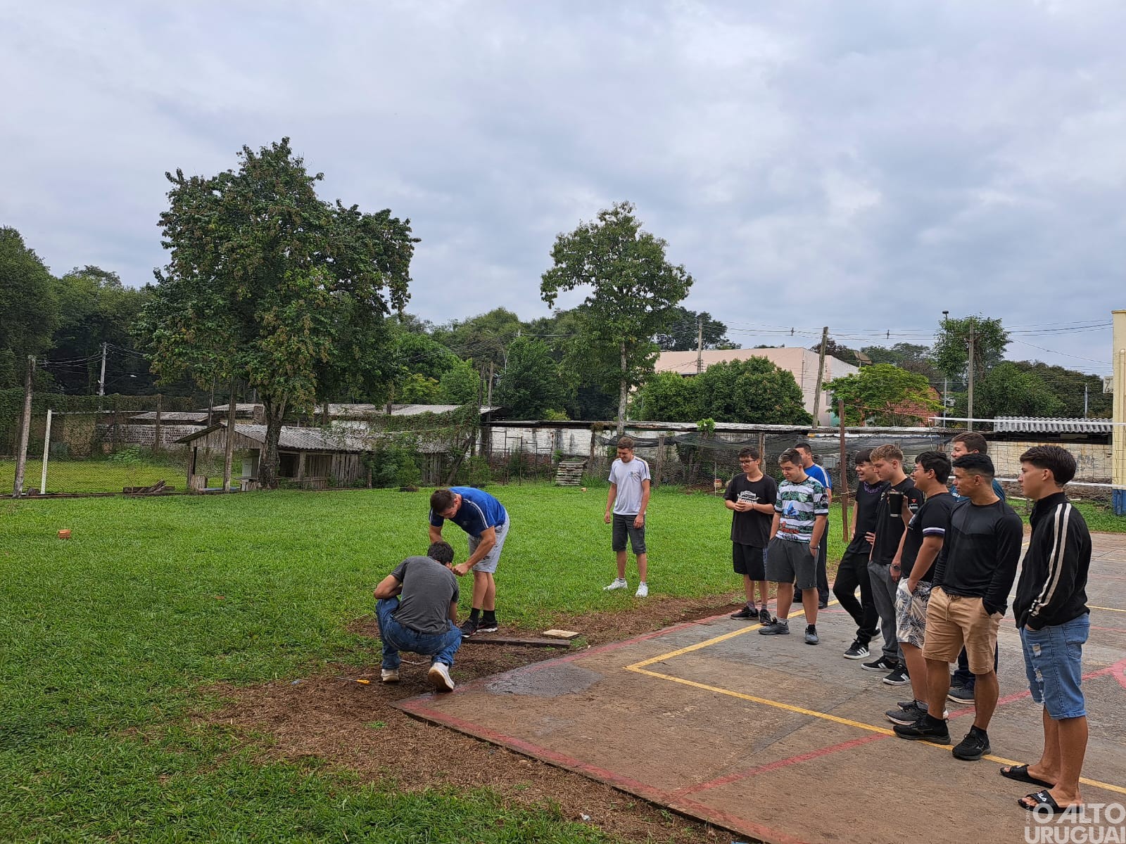 Alunos da Escola Visconde de Taunay de Irai lançam foguete em projeto de Práticas Experimentais