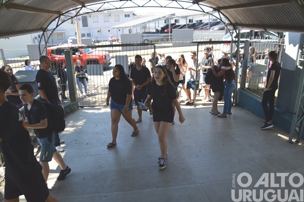 Bandas da Escola Cardeal Roncalli conquistam cinco títulos de campeãs e três de vice-campeãs em SC