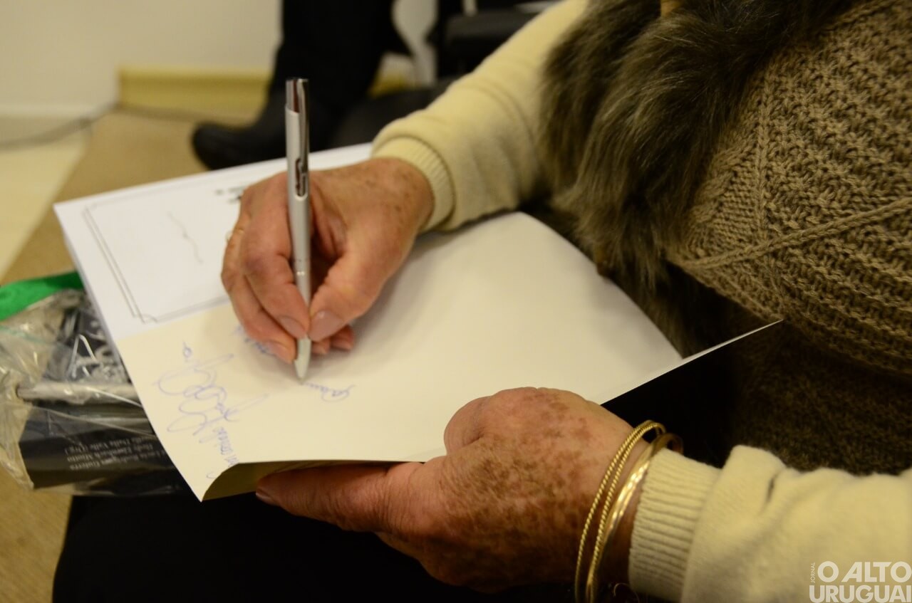 Lançamento de livro marca abertura das festividades dos 62 anos de Seberi