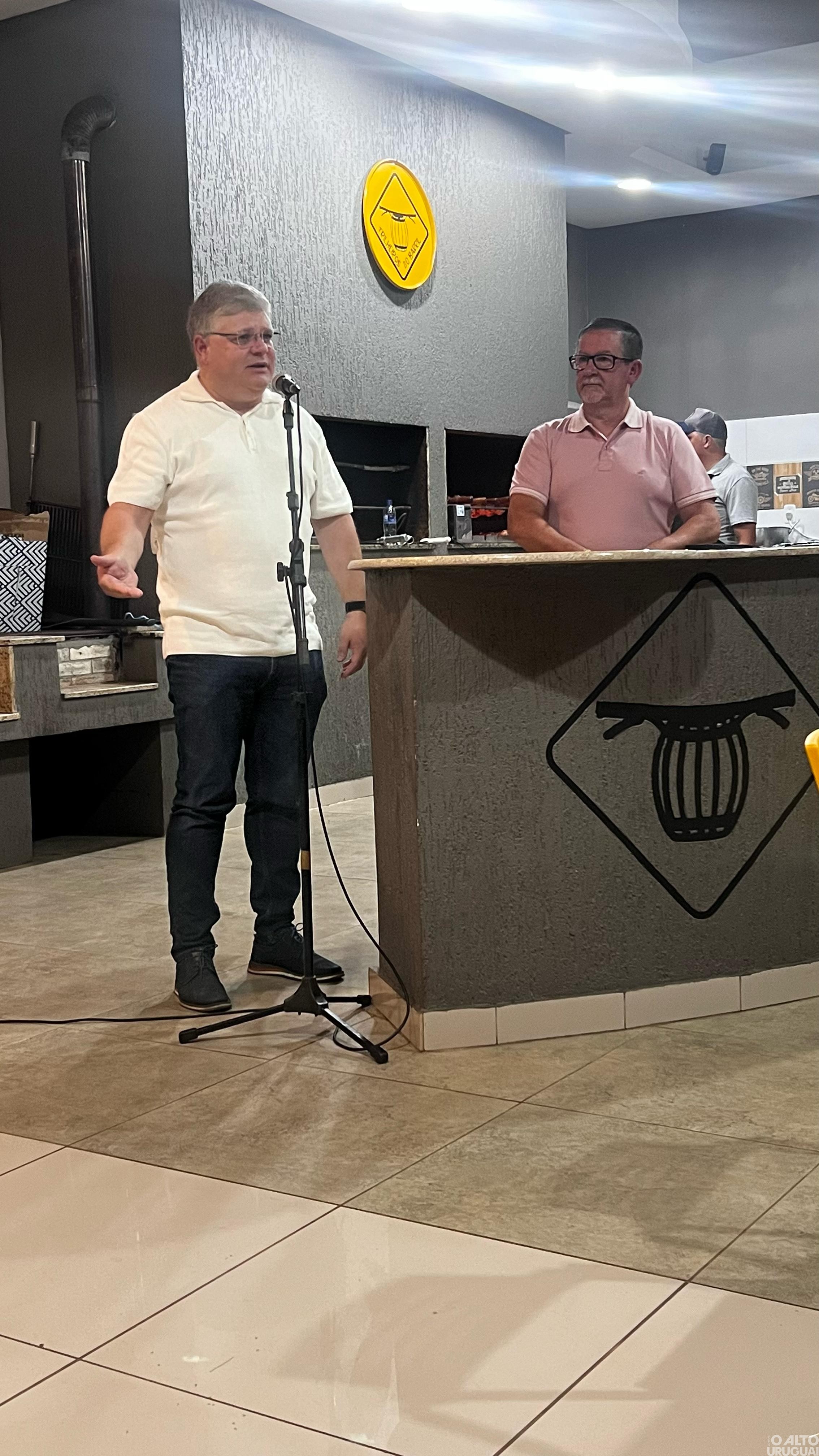 Comissões da Expofred 2025 realizam jantar de integração