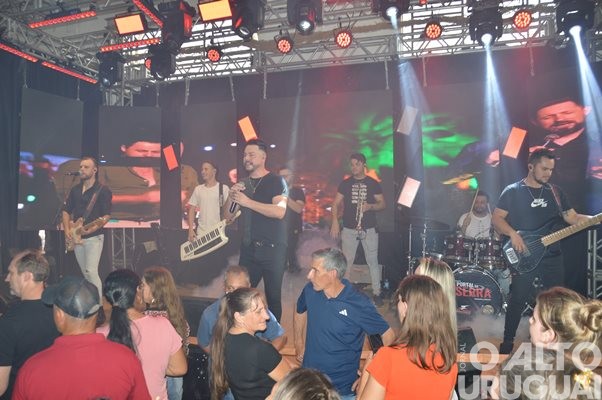 Festa do São Miguel do Braga reúne centenas de pessoas