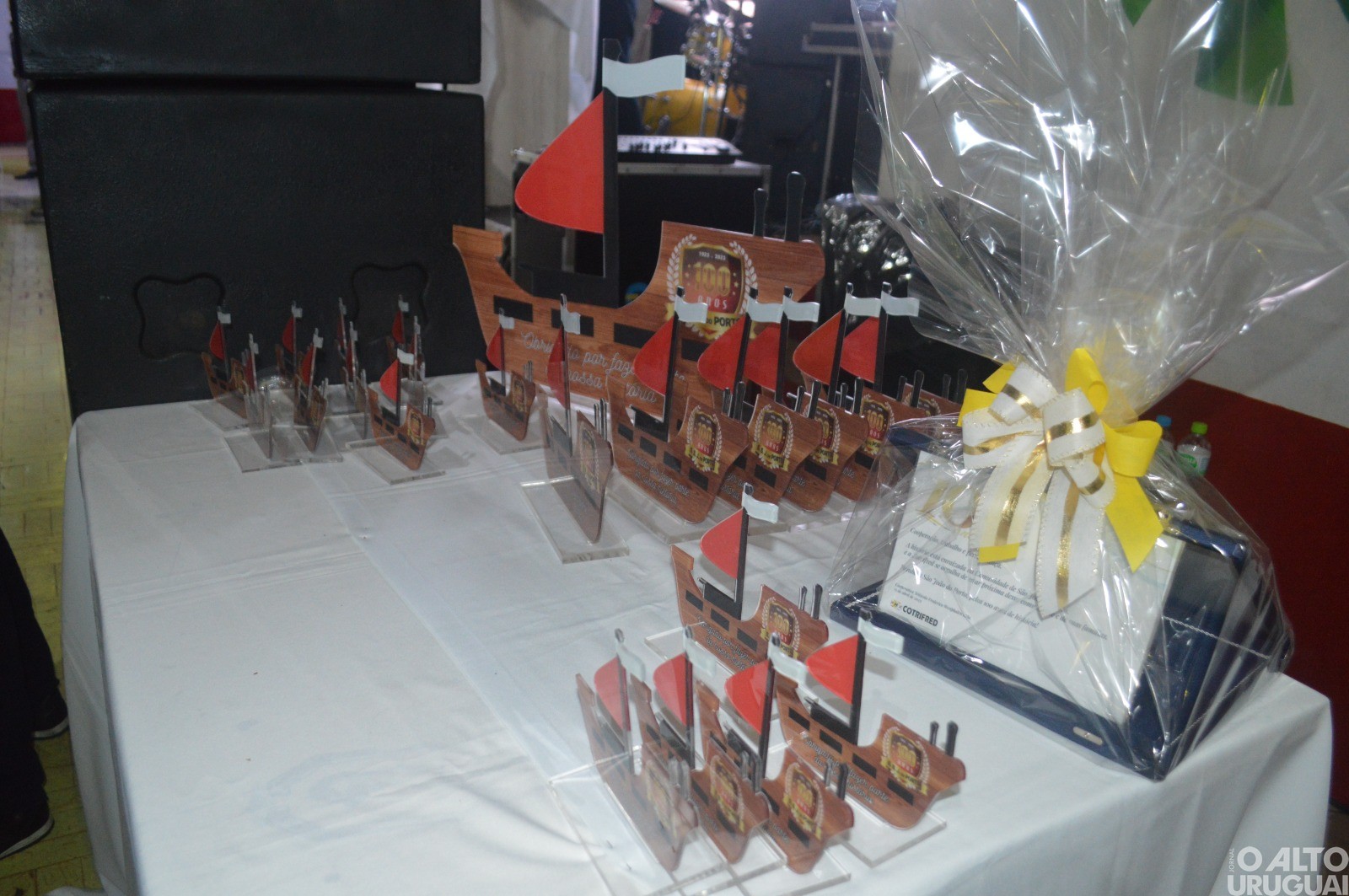 Centenas de pessoas participam das comemorações dos 100 anos de São João do Porto