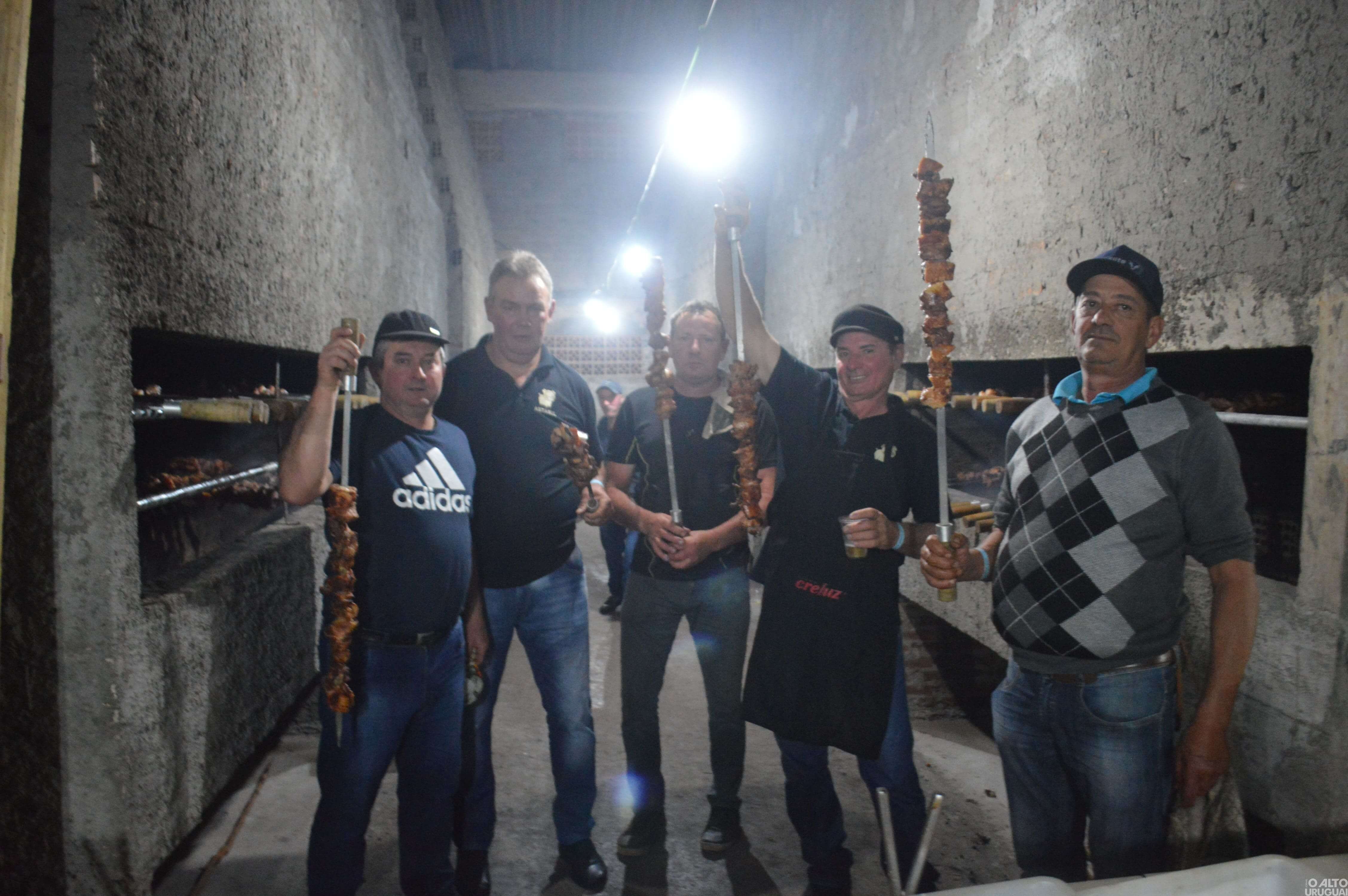 Taquaruçu do Sul: 20ª Festa do Leitão no Rolete reúne um grande público