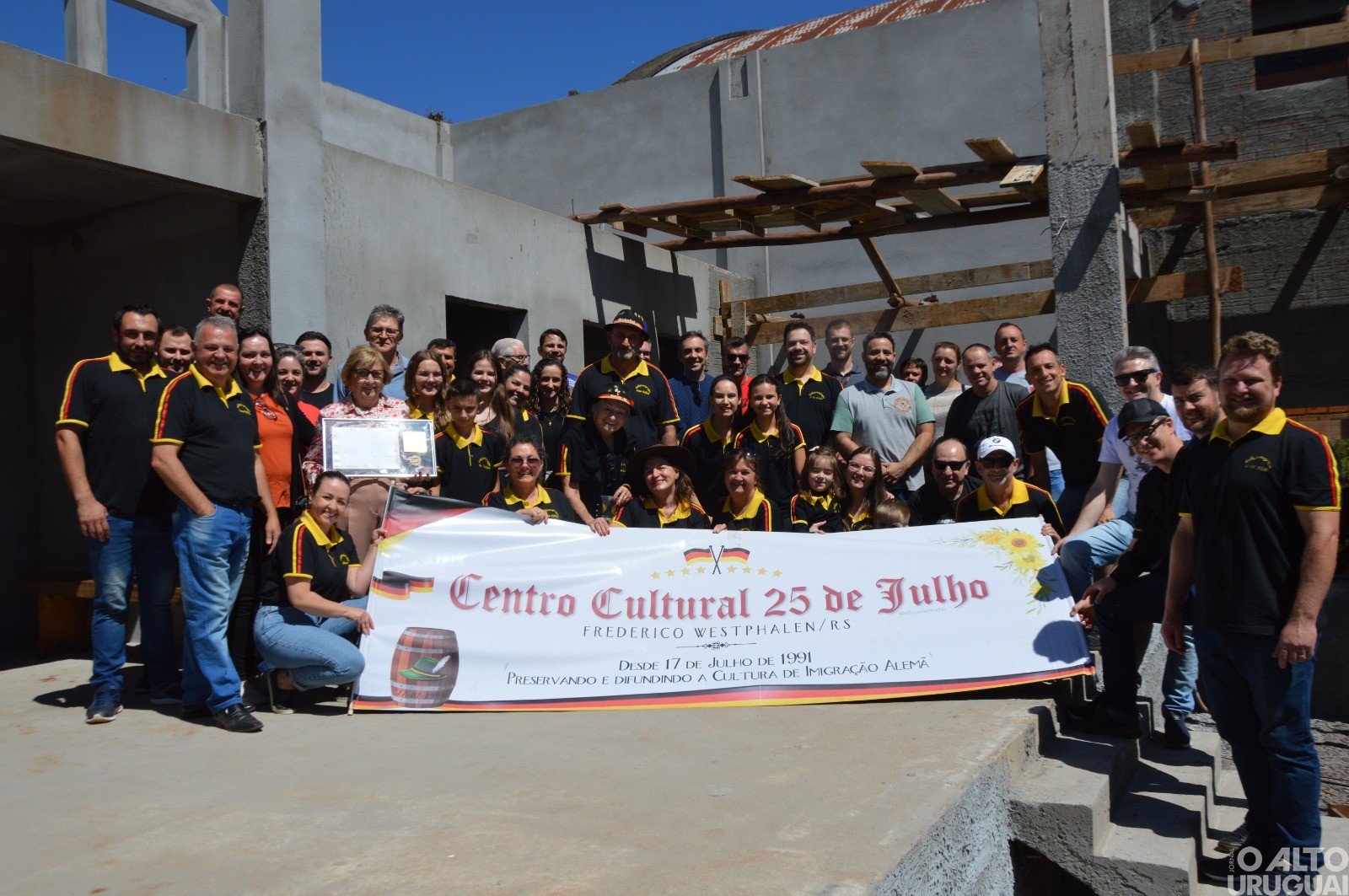 Centro Cultural 25 de Julho recebe convidados em sua futura sede