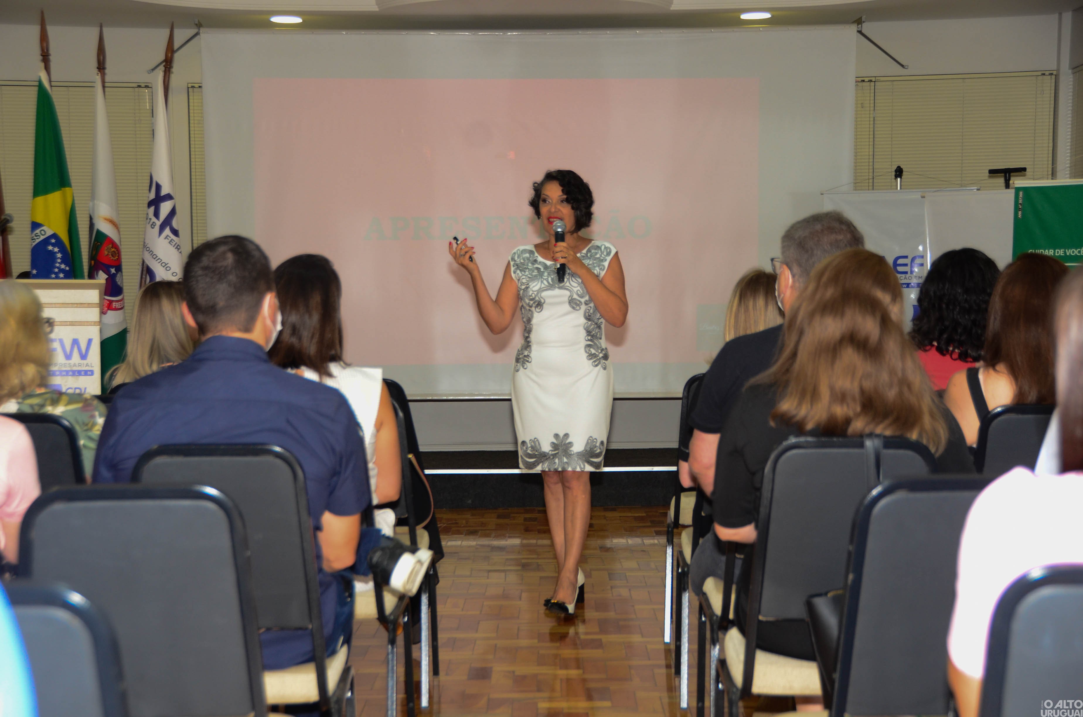 Empresária e advogada Beatriz Peruffo palestra “No Tom da Conversa”