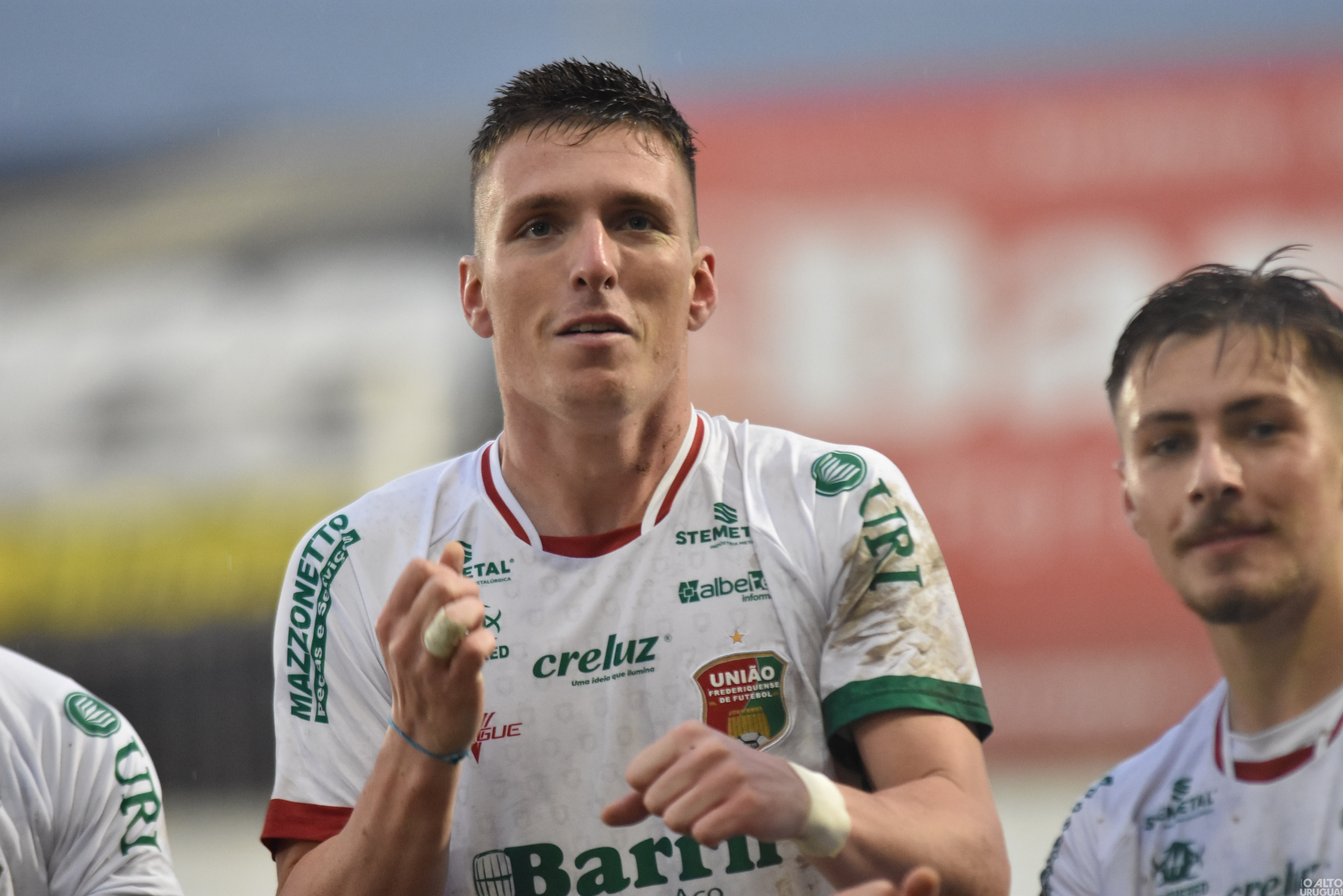 Gabriel Rossetto é contratado pelo Cerro Largo do Uruguai