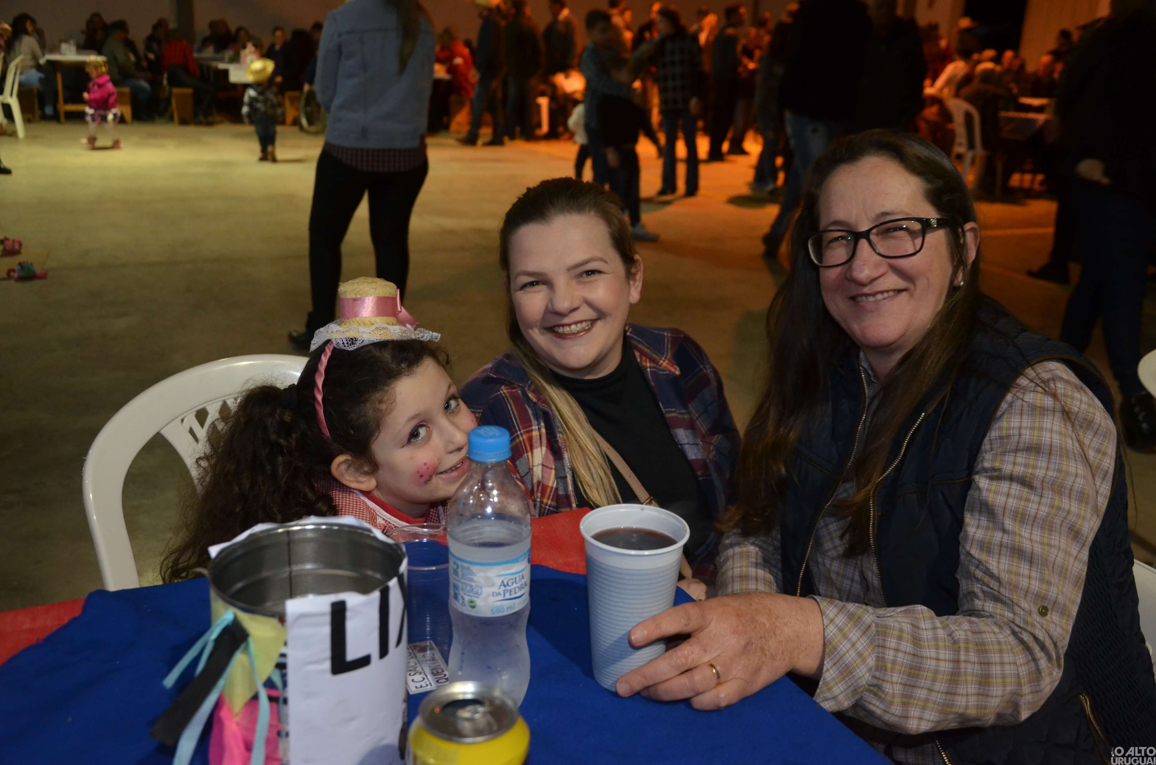 Esporte Clube São Luís realiza sua festa junina com grande público