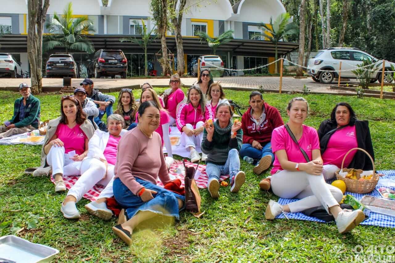 Liga de Combate ao Câncer promove passeio com os assistidos