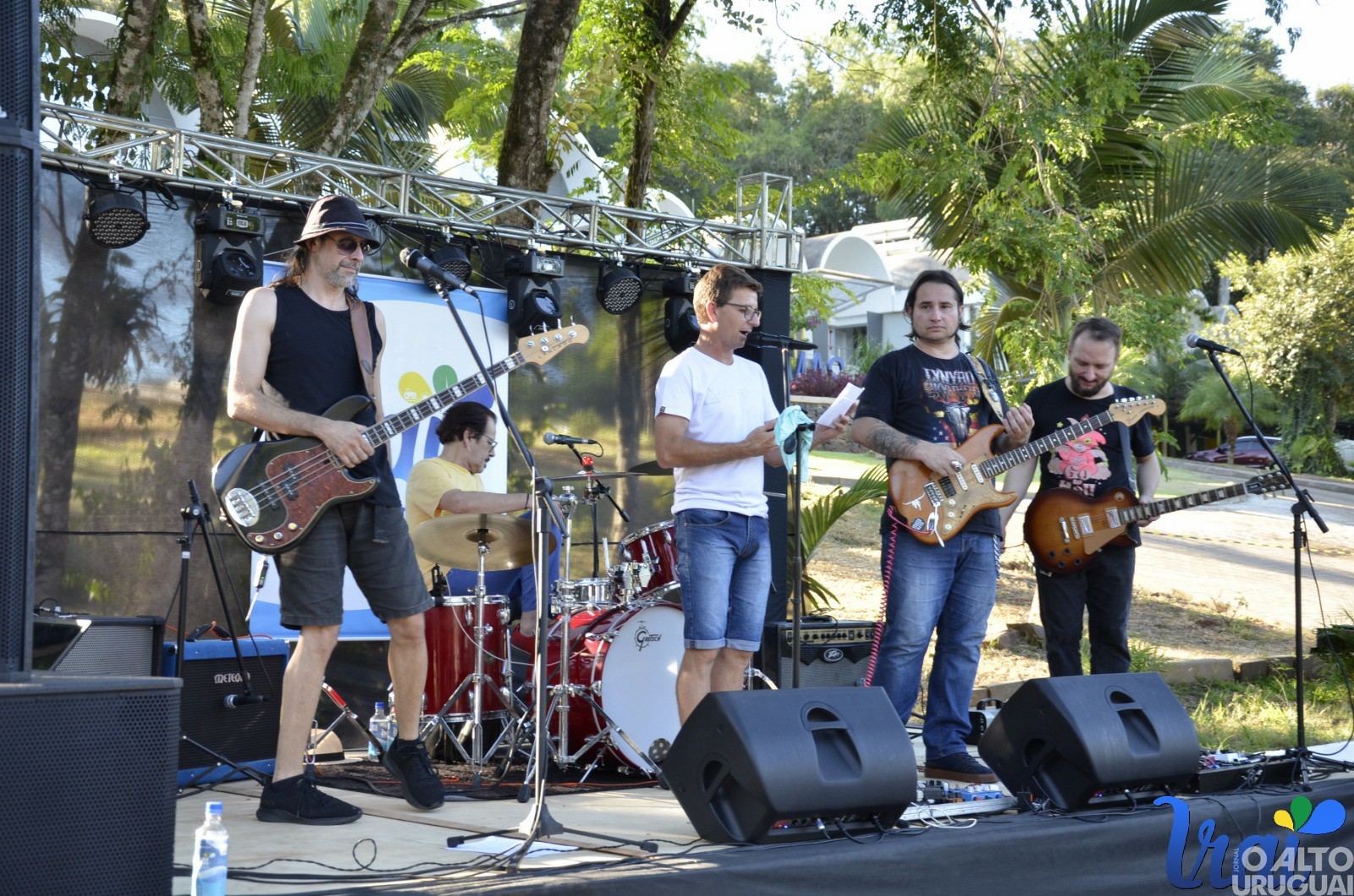 Garotos da Rua faz show de lançamento do 6° Thermas Classic Car de Iraí