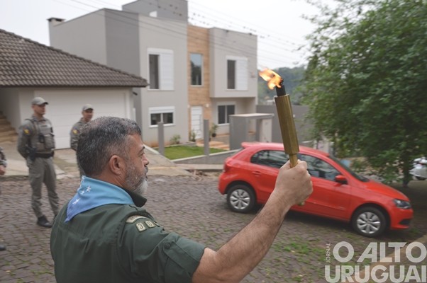 Centelha do Fogo Simbólico da Pátria chega a FW