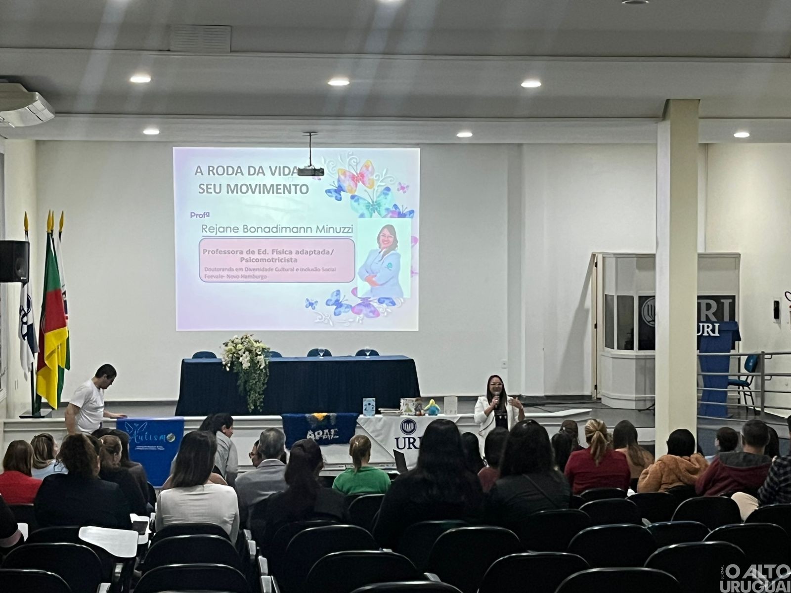 Palestra aborda Comunicação Aumentativa e Alternativa em FW