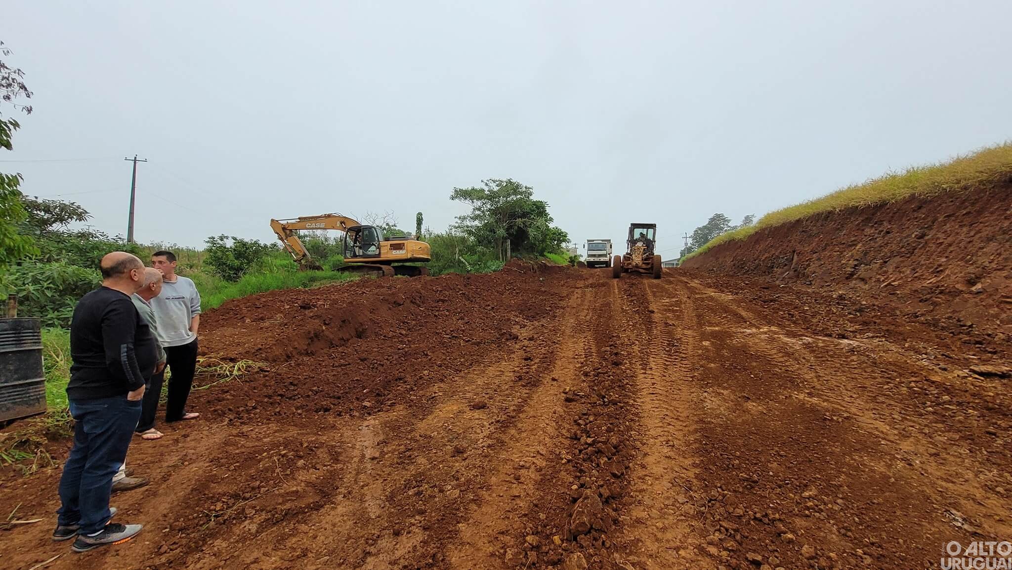 Inicia nivelamento da rua Luiz Miotto em Seberi