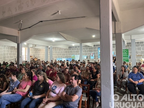 URI/FW realiza em Iraí Seminário de Projetos Profissionais e de Vida dos alunos