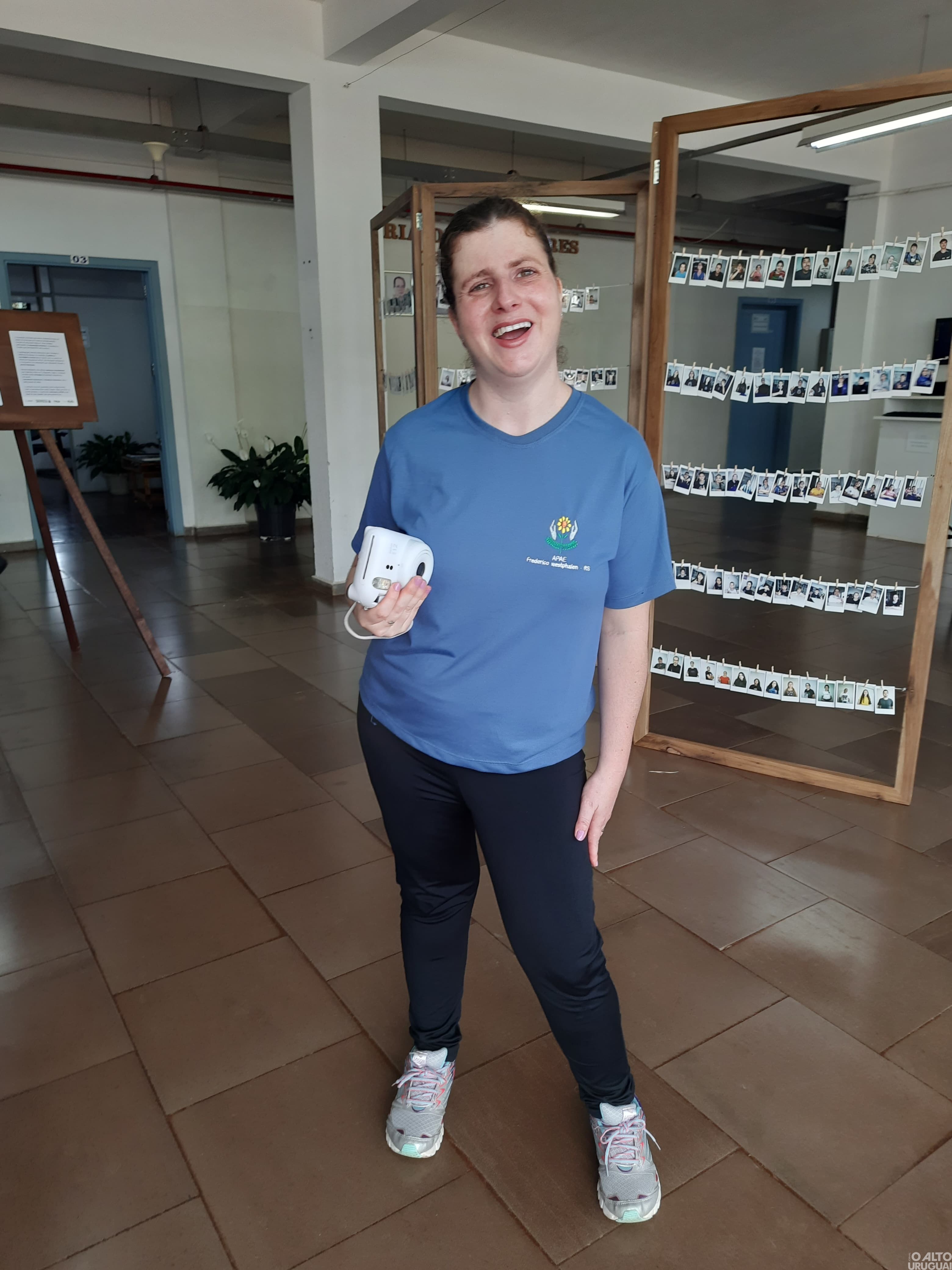 Alunos da Apae-FW transformam a fotografia em arte e conexão