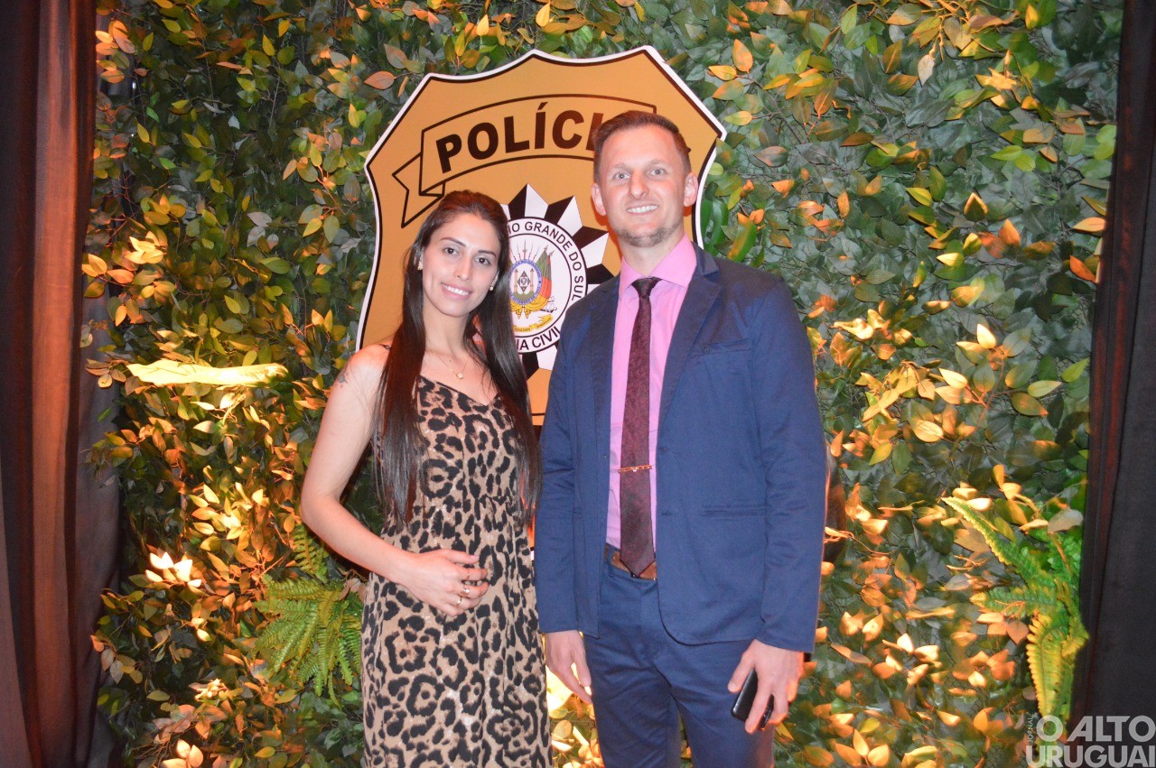 Baile Golden Night da 14ª DRPI homenageia parceiros da Polícia Civil na região