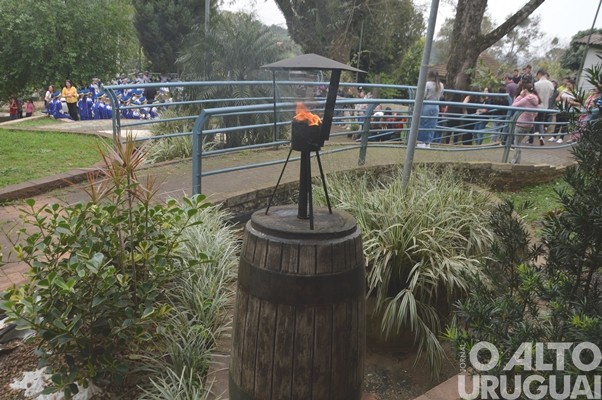 Centelha do Fogo Simbólico da Pátria chega a FW