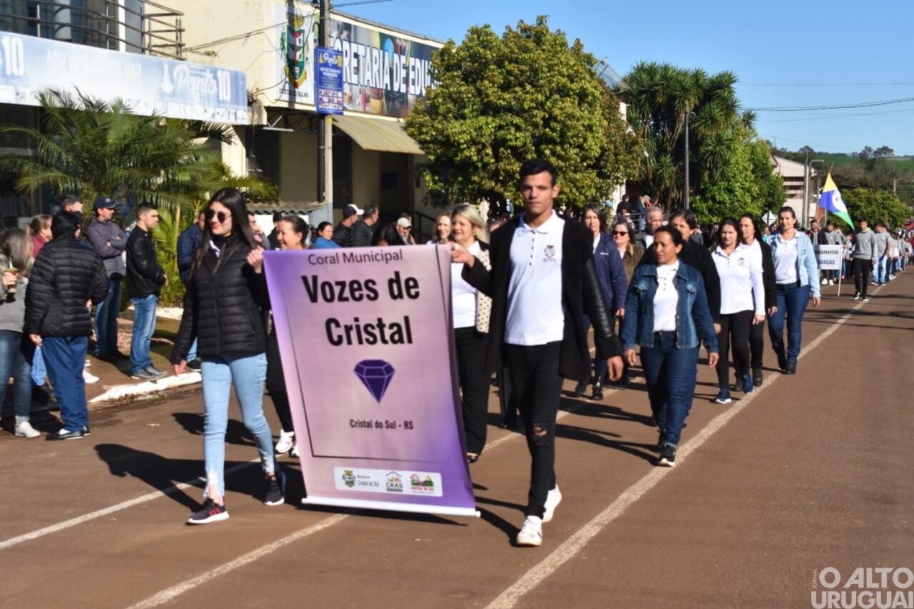 Cristal do Sul celebra Semana da Pátria e abre Semana Farroupilha