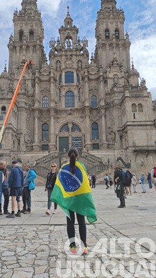 Servidora da UFSM/FW percorre trajeto do Caminho de Santiago Francês