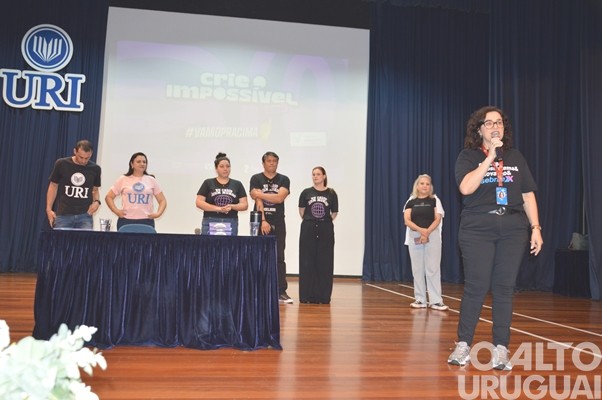 Caravana do Enem reúne mais de 600 estudantes na URI/FW