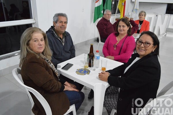 Lions realiza Jantar-Bingo em FW