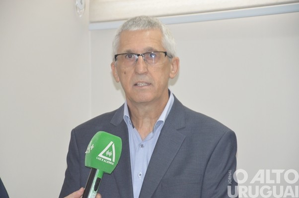 Prefeitura de FW apresenta selo e programação comemorativos aos 70 anos