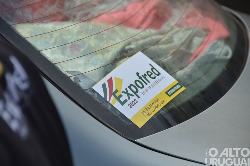 Adesivaço da Expofred acontece neste sábado no largo Vitalino Cerutti