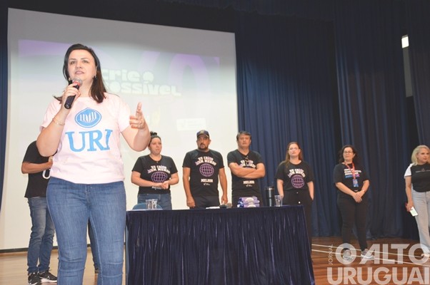 Caravana do Enem reúne mais de 600 estudantes na URI/FW