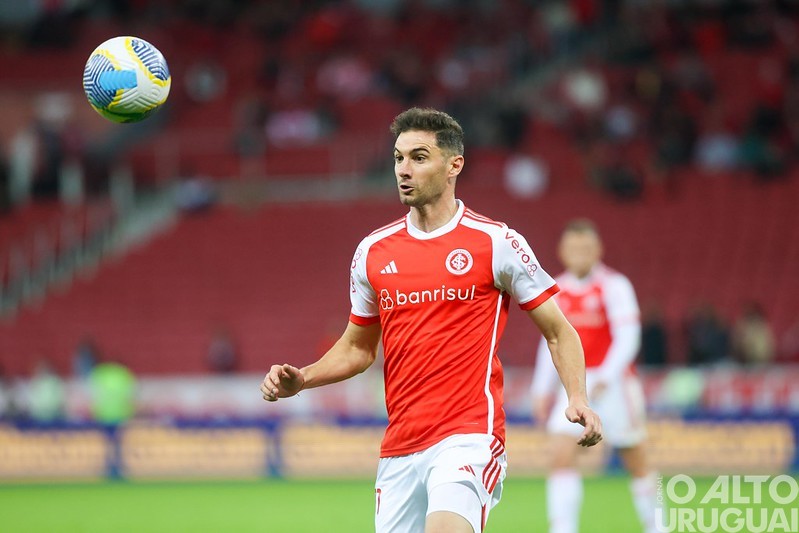 Internacional recebe Juventude em casa