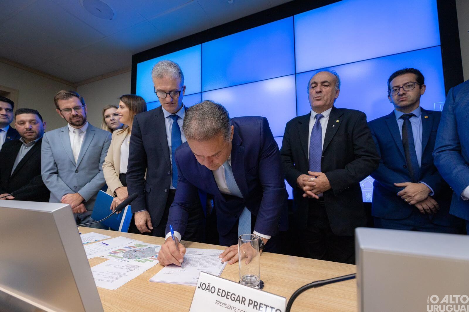 Amzop recebe sinal verde do Ministério dos Transportes para Ferrovia Norte-Sul e duplicação das BR-386 e 158