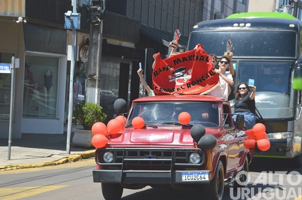 Bandas da Escola Cardeal Roncalli conquistam cinco títulos de campeãs e três de vice-campeãs em SC