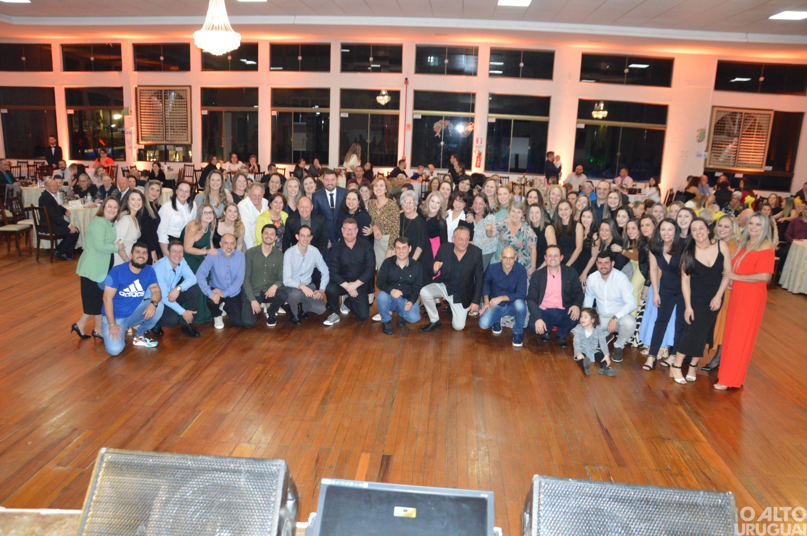 Jantar-dançante celebra os 60 anos da Escola Técnica José Cañellas em FW