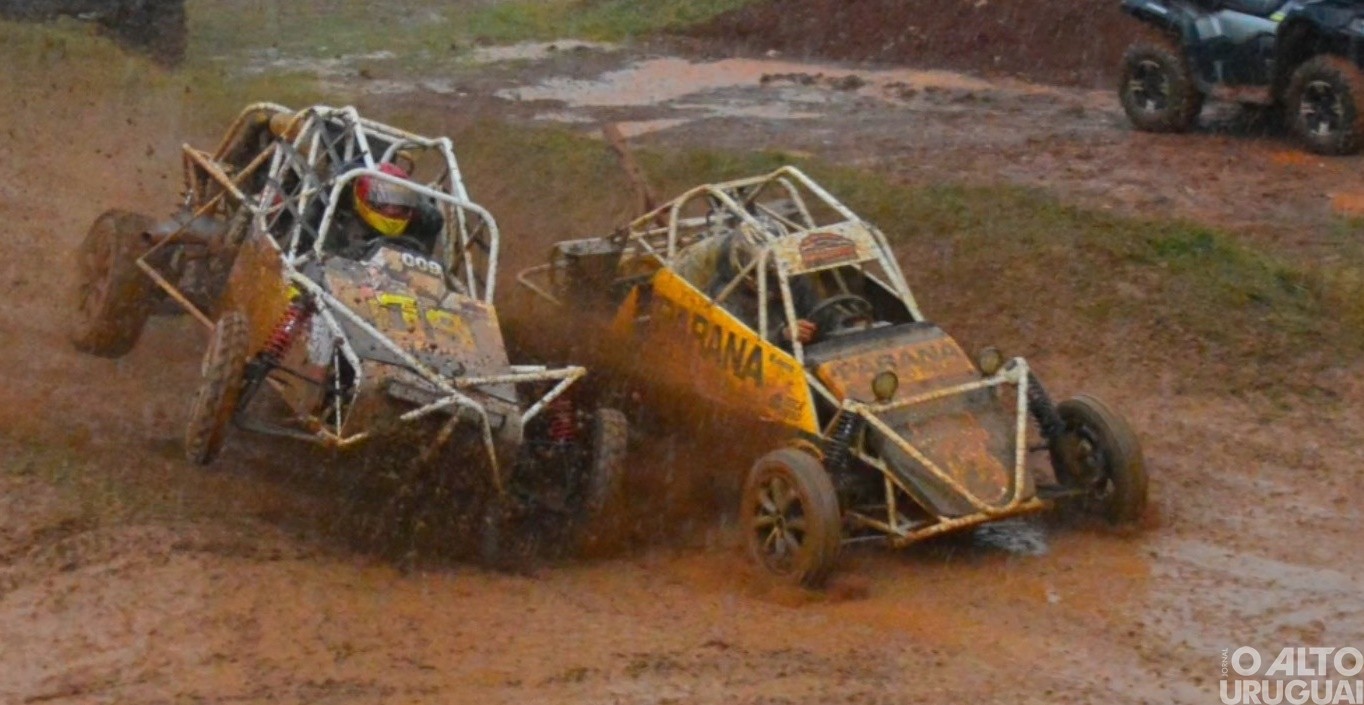 9º Gaiola Cross reúne pilotos do RS e de SC e movimenta Planalto