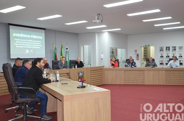 Audiência discute novo sistema de estacionamento rotativo em FW