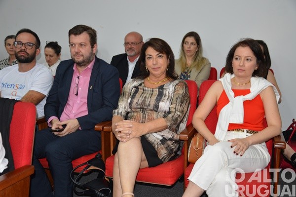 Campus UFSM/FW celebra 18 anos de história com homenagens e confraternização