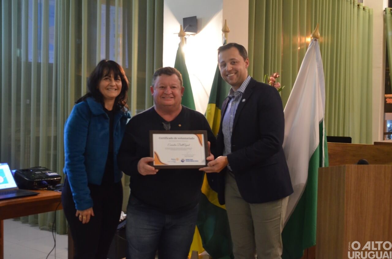 Rotary Club FW Barril e Interact empossam novas diretorias