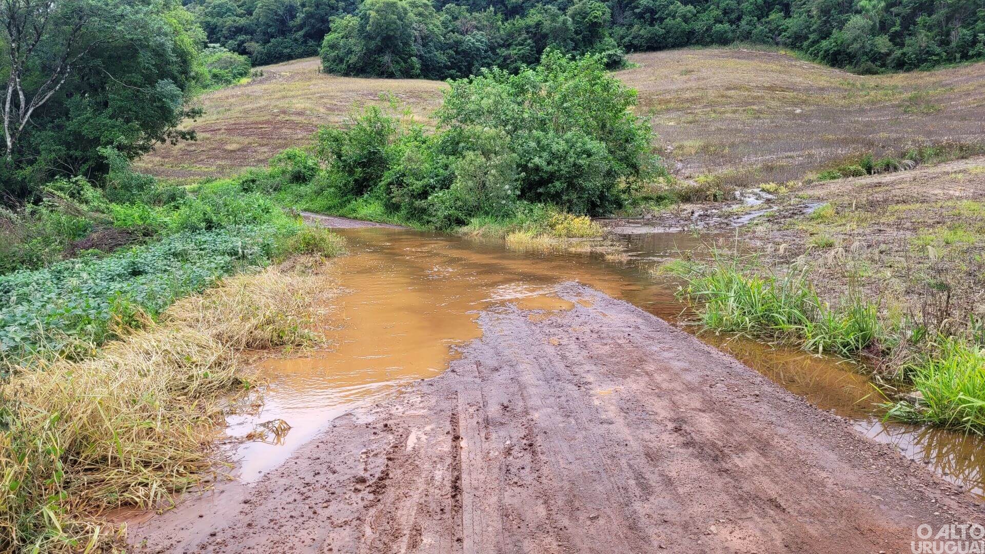 Chuvas causam estragos nas estradas do interior de Seberi
