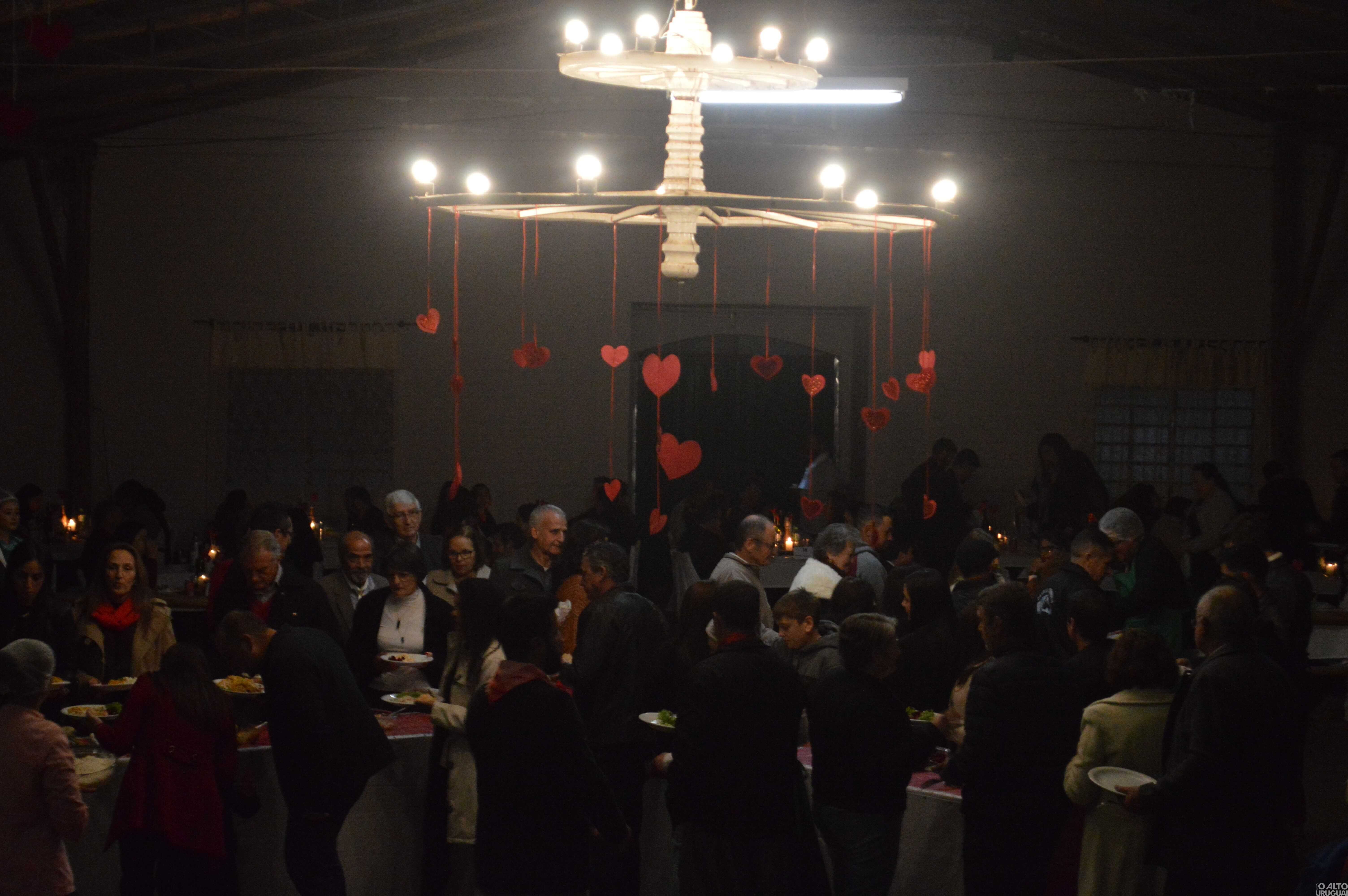 Noite do Galanteio reúne casais no CTG Rodeio da Querência