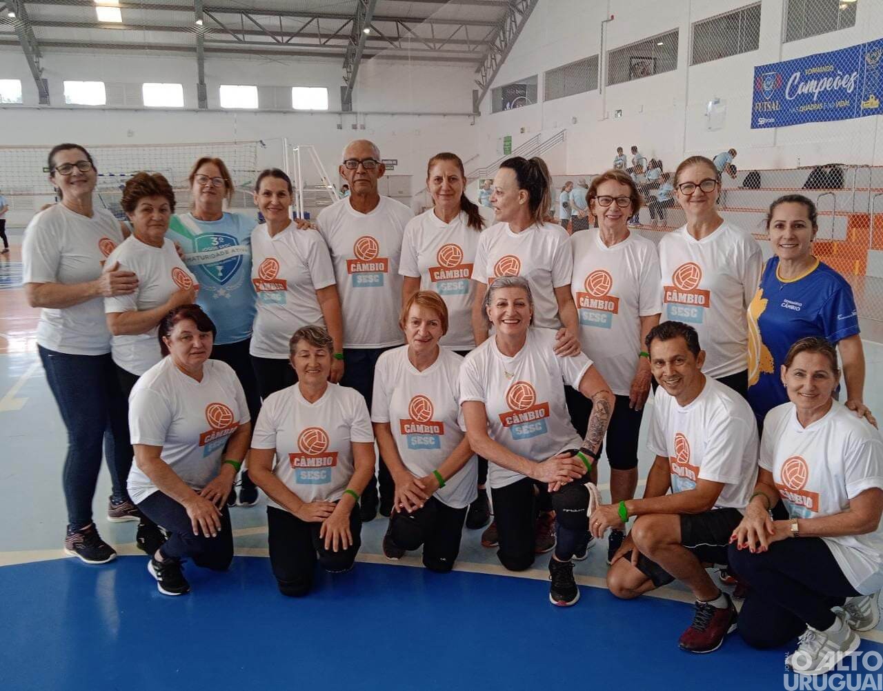 Sesc Maturidade Ativa comemora 15 anos com jantar-baile