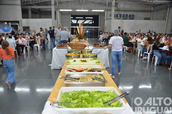 Jantar anual do CLJ reúne cerca de mil pessoas em Palmitinho
