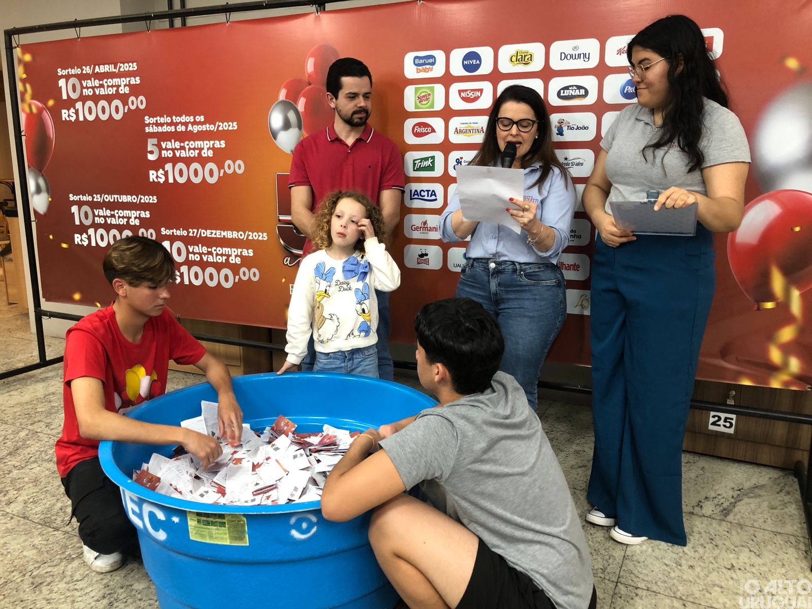 Supermercado Bertoletti realiza último sorteio da 2ª fase da campanha Parceria Premiada
