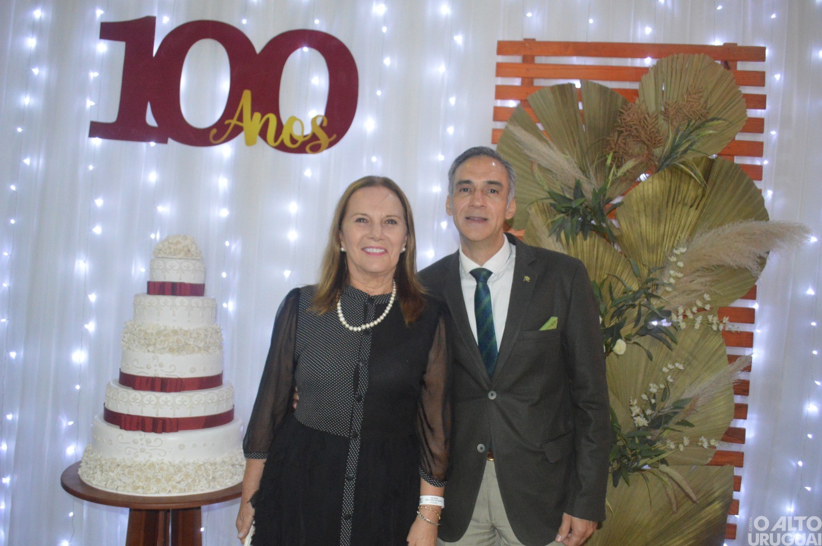 Centenas de pessoas participam das comemorações dos 100 anos de São João do Porto