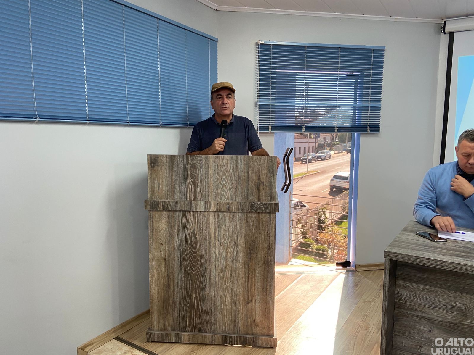 Amzop realiza reunião para debater Piso do Magistério e demais assuntos