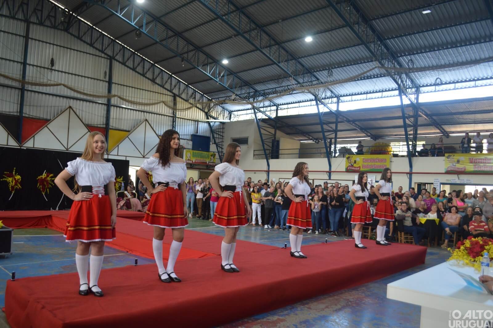 Comunidade conhece corte da Oktoberfest de Alpestre