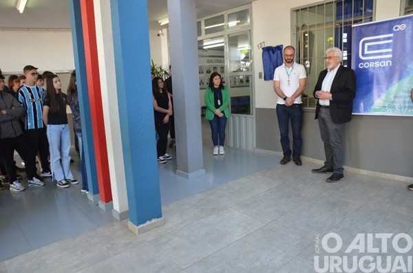 Escola Cardeal Roncalli de FW recebe certificado em qualidade de água tratada