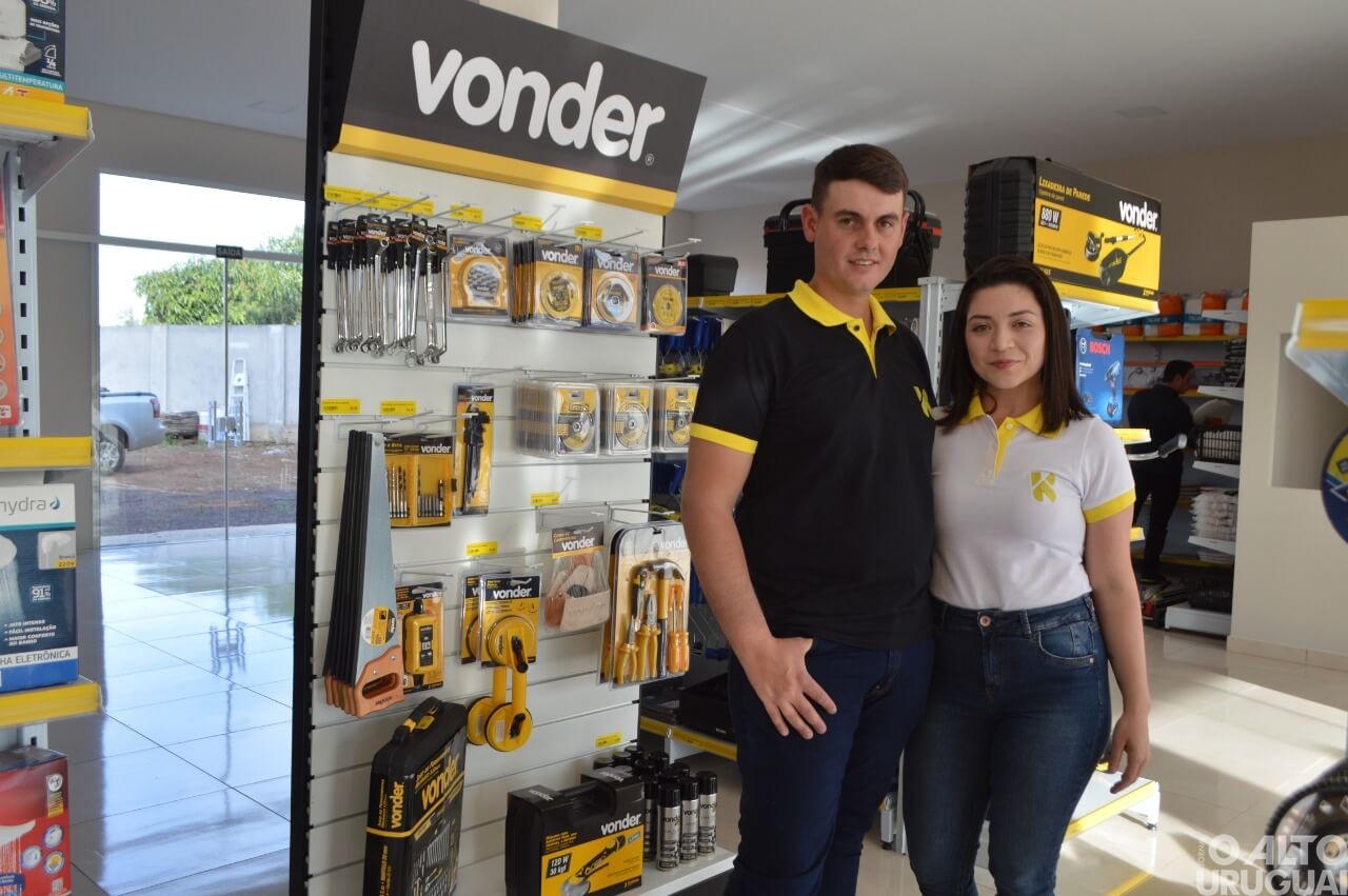 Klein Materiais de Construção inaugura em FW