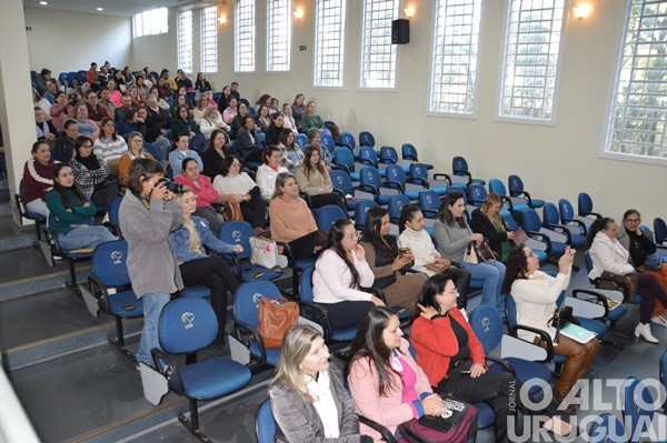 Frederico Westphalen debate excelência e avaliação no ensino público