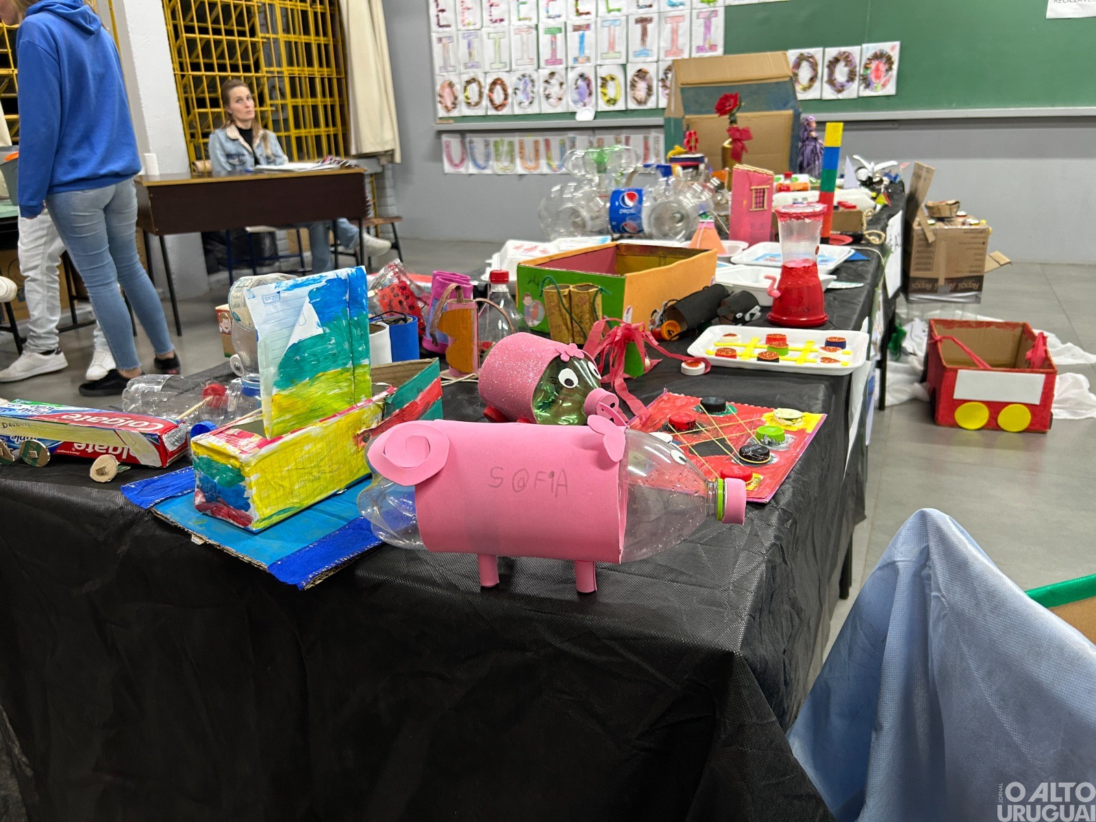 Mostra científica promove incentivo à pesquisa em FW